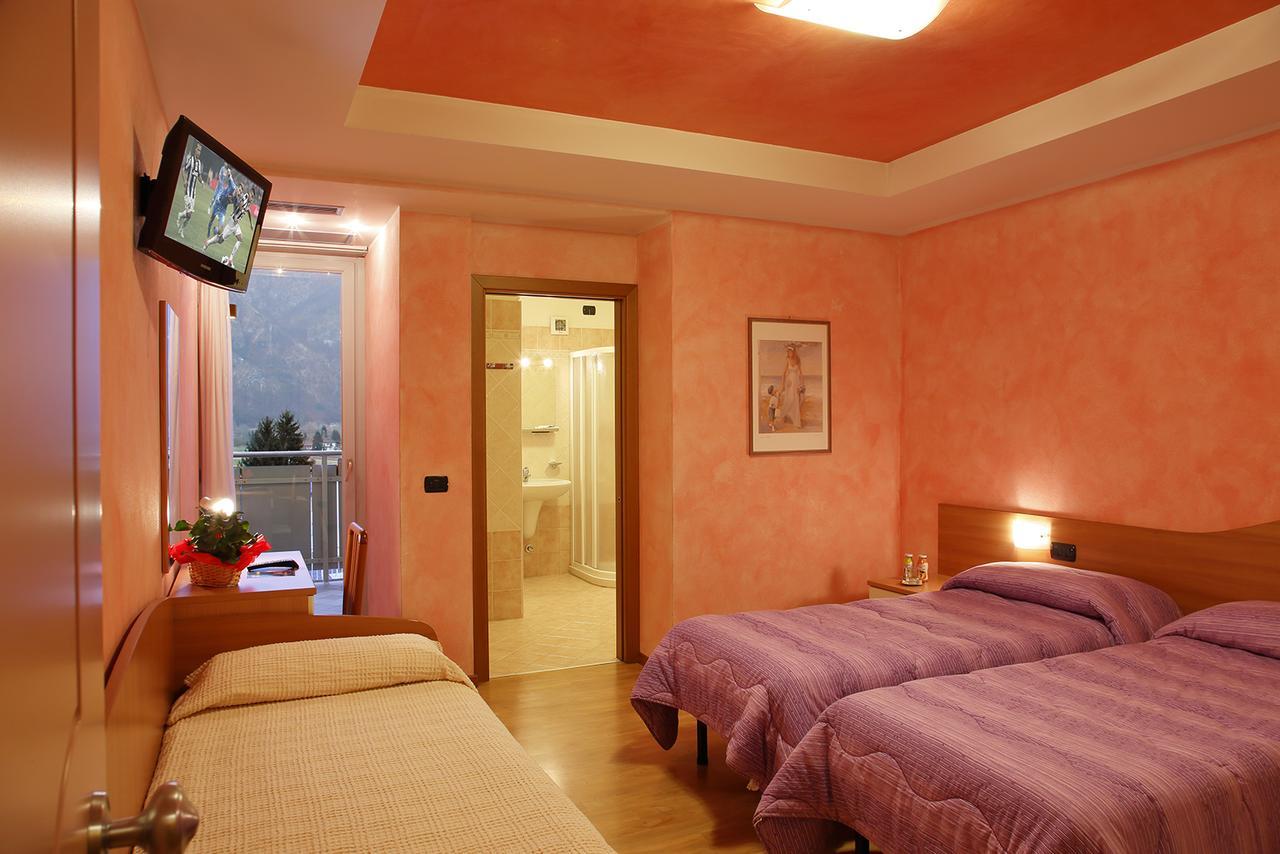 Storo Hotel Castel Lodron מראה חיצוני תמונה