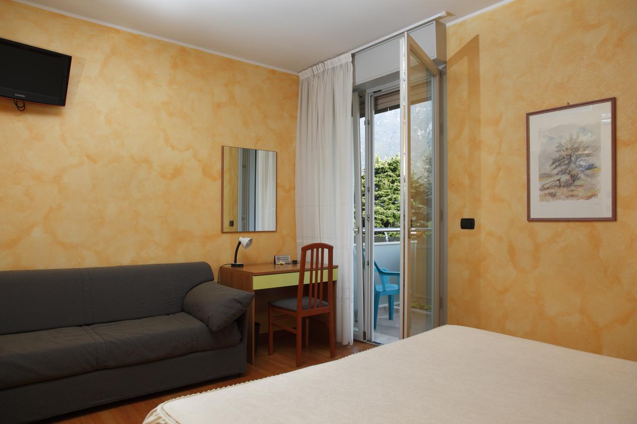 Storo Hotel Castel Lodron מראה חיצוני תמונה